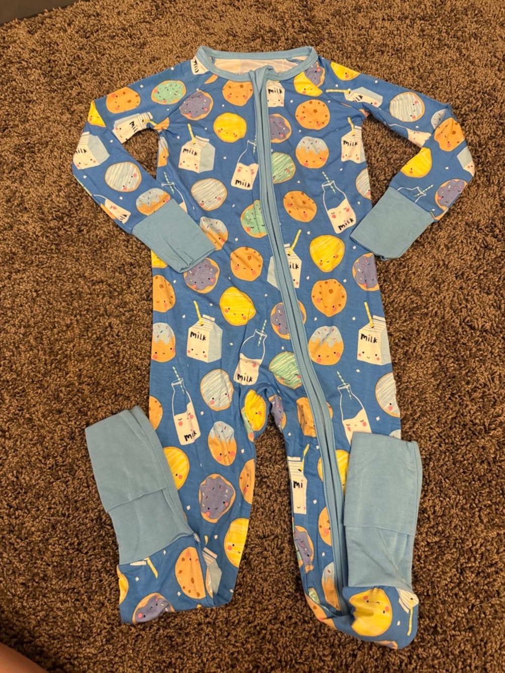 NWOT Little Sleepies Cookies & Milk Zippy in blue - 2T